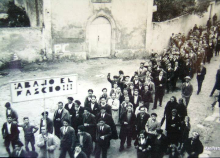 LOS 1º DE MAYO EN EL RIBADEO DE ANTAÑO.-